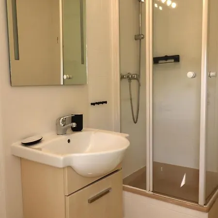 41 Weisse Am Schwanenteich Og Rechts Dom wakacyjny