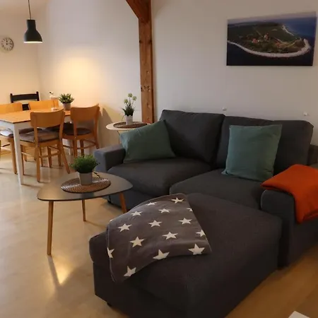 41 Weisse Am Schwanenteich Og Rechts Dom wakacyjny