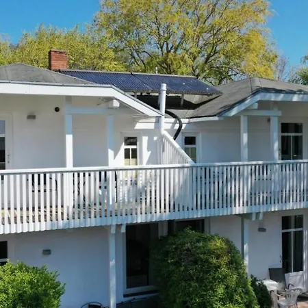 41 Weiße Am Schwanenteich Og Rechts Ferienhaus Burg auf Fehmarn